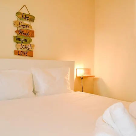 Charming T3 With Patio, And Surf דירה