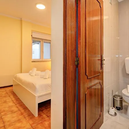 Charming T3 With Patio, And Surf *