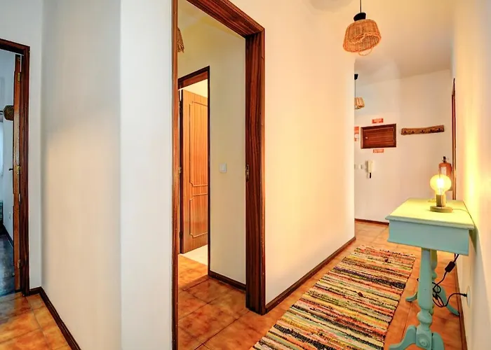 Charming T3 With Patio, And Surf Peniche